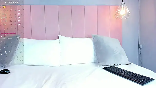 Cloe Black online show from October 1, 4:40 am