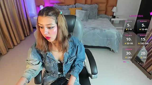 Catti Brie online show from September 12, 11:32 am