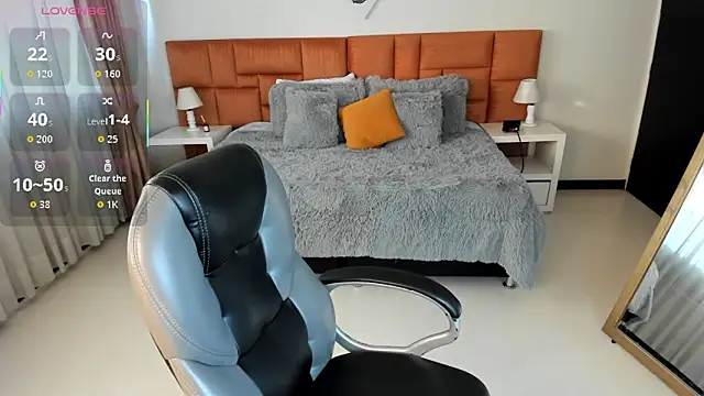 Catti Brie online show from October 9, 11:41 am