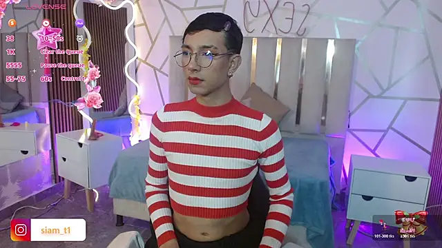 CYRUS TAY online show from November 27, 2:52 pm