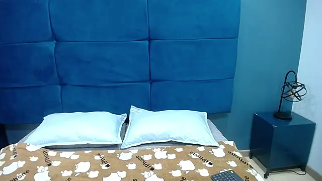 Jheampiiero online show from September 18, 1:13 pm