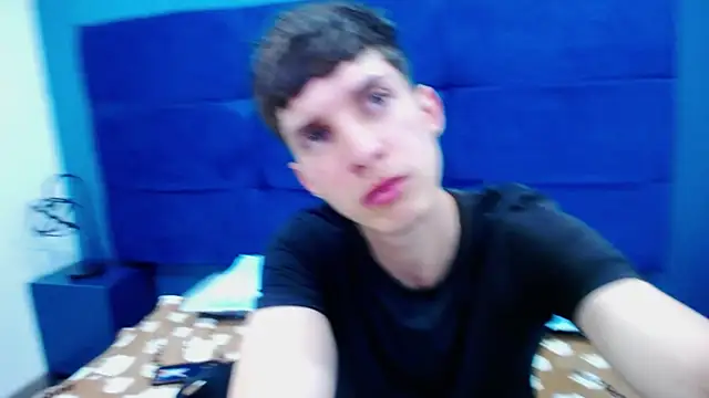 Jheampiiero online show from September 20, 1:45 pm