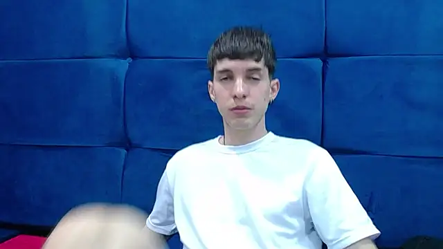 Jheampiiero online show from October 11, 2:48 pm