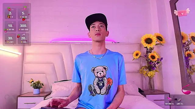 Ashton Myers online show from October 2, 9:11 pm