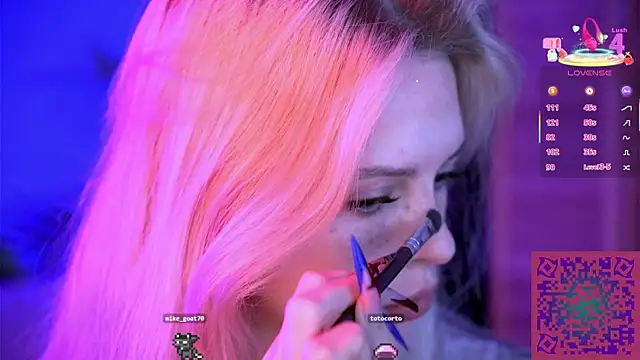 Nelly Carroll online show from September 22, 9:50 pm