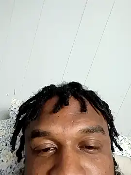 Snapshot of Longthickdick33 chatting on September 21, 9:11 am Longthickdick33 online show from September 21, 9:11 am