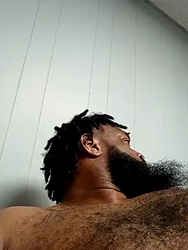 Snapshot of Longthickdick33 chatting on October 5, 8:23 am Longthickdick33 online show from October 5, 8:23 am