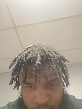 Snapshot of Longthickdick33 chatting on November 4, 5:01 pm Longthickdick33 online show from November 4, 5:01 pm