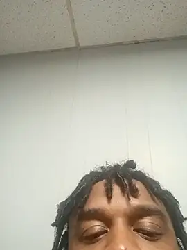 Snapshot of Longthickdick33 chatting on November 7, 9:42 am Longthickdick33 online show from November 7, 9:42 am