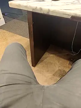 Snapshot of hotboy43339 chatting on September 9, 4:39 pm hotboy43339 online show from September 9, 4:39 pm