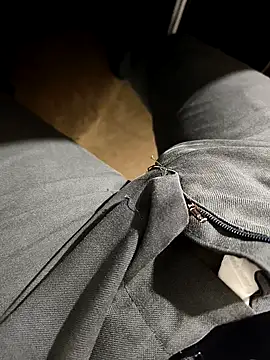 Snapshot of hotboy43339 chatting on September 21, 8:38 am hotboy43339 online show from September 21, 8:38 am