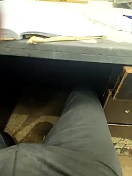 Snapshot of hotboy43339 chatting on October 13, 2:11 am hotboy43339 online show from October 13, 2:11 am