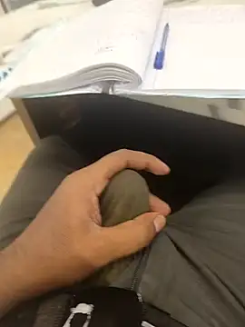 Snapshot of hotboy43339 chatting on October 22, 3:29 am hotboy43339 online show from October 22, 3:29 am