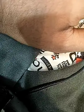 Snapshot of hotboy43339 chatting on October 30, 3:52 am hotboy43339 online show from October 30, 3:52 am