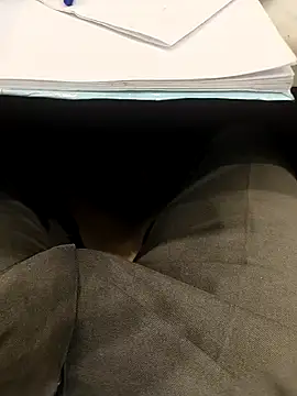 Snapshot of hotboy43339 chatting on November 4, 3:49 am hotboy43339 online show from November 4, 3:49 am