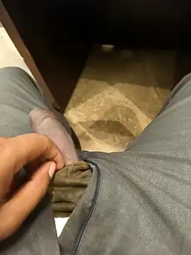 Snapshot of hotboy43339 chatting on November 5, 1:49 am hotboy43339 online show from November 5, 1:49 am