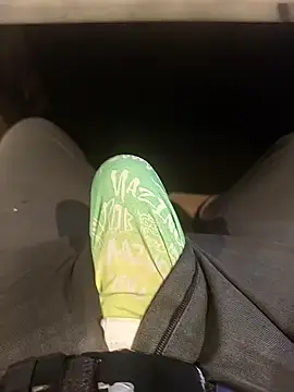 Snapshot of hotboy43339 chatting on November 23, 2:11 am hotboy43339 online show from November 23, 2:11 am