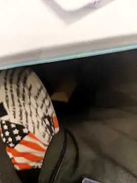 Snapshot of hotboy43339 chatting on November 25, 6:02 am hotboy43339 online show from November 25, 6:02 am