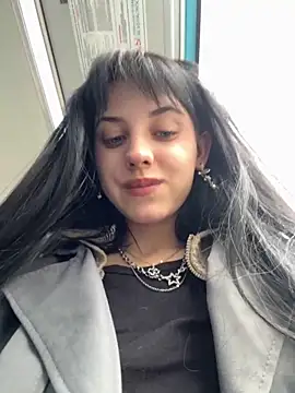 Only April online show from September 19, 12:17 pm