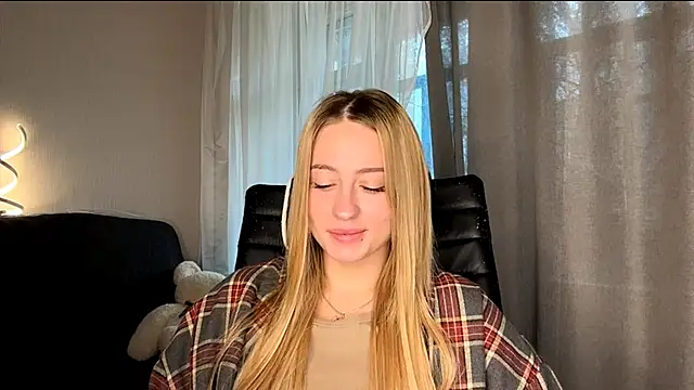 Jetta Corsacami online show from October 24, 6:43 am