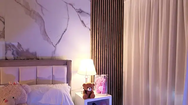 LunaRosse  online show from October 17, 12:19 pm