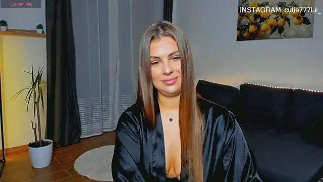 Cutie Lui online show from November 10, 10:36 am