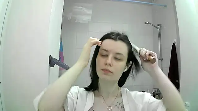 EdlinEngelby online show from October 3, 4:15 pm