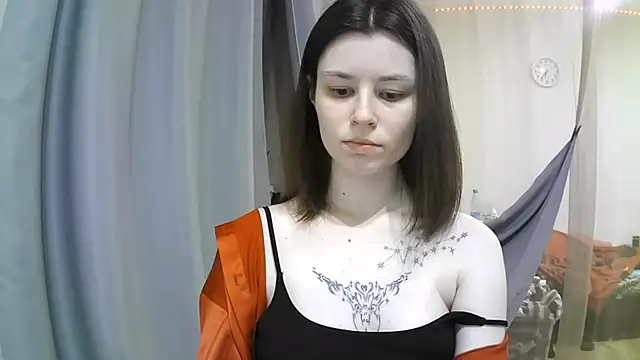 EdlinEngelby online show from November 8, 3:45 pm