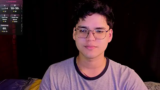 Snapshot of Danijungle chatting on October 26, 12:00 pm Danijungle online show from October 26, 12:00 pm