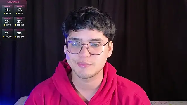 Snapshot of Danijungle chatting on November 9, 11:47 pm Danijungle online show from November 9, 11:47 pm