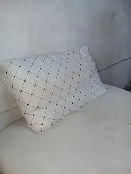 Snapshot of Ghost5943 chatting on October 4, 10:41 pm Ghost5943 online show from October 4, 10:41 pm