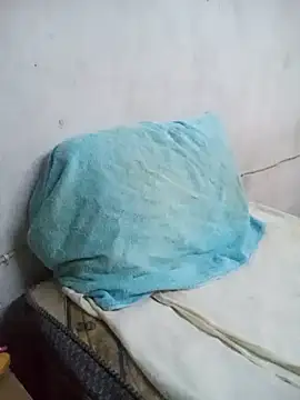 Snapshot of Ghost5943 chatting on October 22, 3:51 am Ghost5943 online show from October 22, 3:51 am