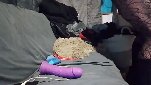 Snapshot of DecimalPoint222InchCock chatting on December 16, 2:16 am DecimalPoint222InchCock online show from December 16, 2:16 am