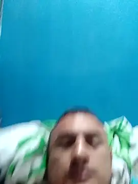 Snapshot of Geral_Yeraldyn09 chatting on September 10, 2:00 am Geral Yeraldyn09 online show from September 10, 2:00 am