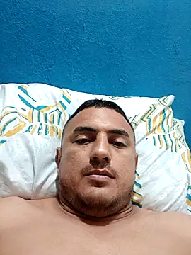 Snapshot of Geral_Yeraldyn09 chatting on September 23, 10:18 am Geral Yeraldyn09 online show from September 23, 10:18 am