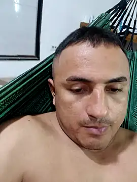 Snapshot of Geral_Yeraldyn09 chatting on October 4, 1:36 am Geral Yeraldyn09 online show from October 4, 1:36 am