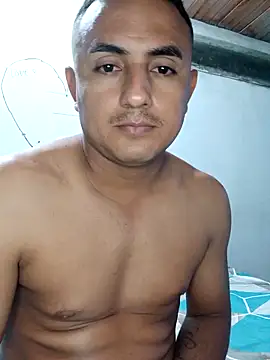 Snapshot of Geral_Yeraldyn09 chatting on October 18, 1:08 am Geral Yeraldyn09 online show from October 18, 1:08 am