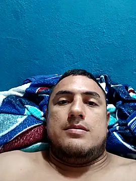 Snapshot of Geral_Yeraldyn09 chatting on November 4, 10:03 am Geral Yeraldyn09 online show from November 4, 10:03 am