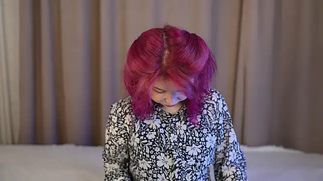 Stella Vanila online show from October 21, 1:50 am