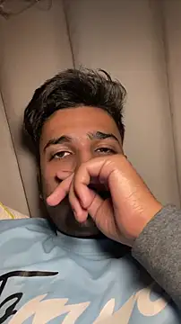 Snapshot of the_Shinchan@xh chatting on November 12, 2:01 am the Shinchanxh online show from November 12, 2:01 am