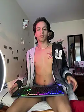 DannyPhantom555 online show from September 18, 3:47 pm