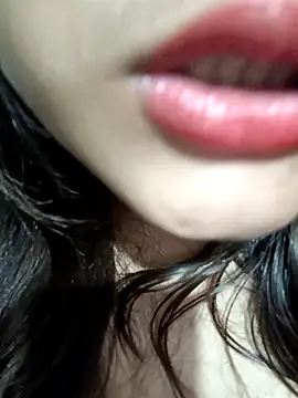 Hott Muskan online show from September 18, 7:05 pm