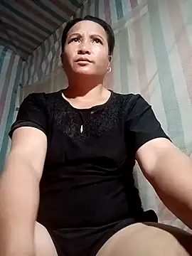 Love-Mama33 online show from October 31, 11:28 pm