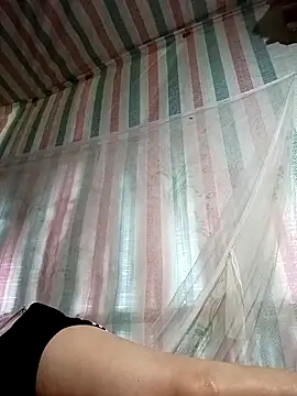 Love-Mama33 online show from November 10, 6:45 am