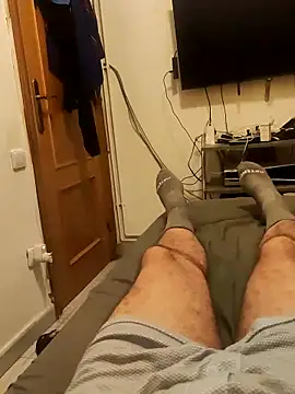 Snapshot of gigolobcn chatting on September 15, 4:23 am gigolobcn online show from September 15, 4:23 am