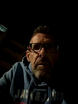 Snapshot of gigolobcn chatting on November 14, 11:35 pm gigolobcn online show from November 14, 11:35 pm