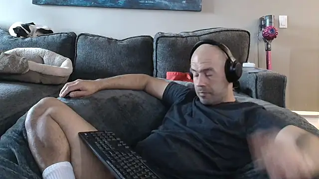 Snapshot of LeeCox chatting on February 4, 5:55 pm LeeCox online show from February 4, 5:55 pm