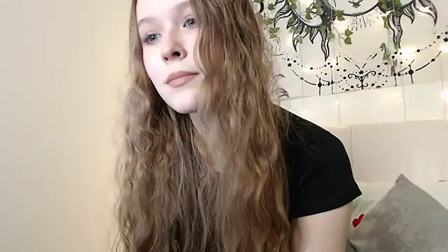 Snapshot of MandyMils chatting on November 6, 3:57 pm MandyMils online show from November 6, 3:57 pm