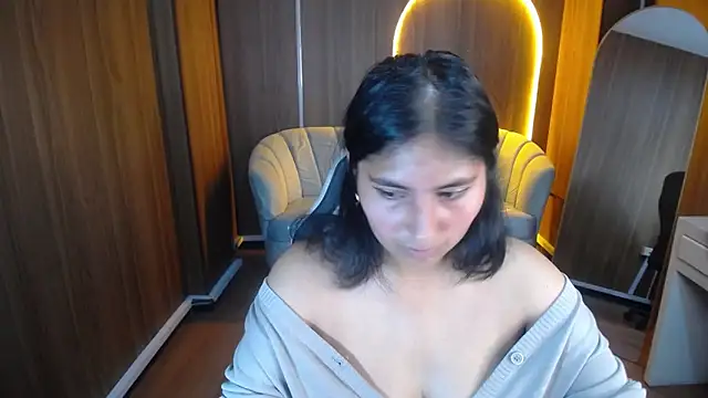 Snapshot of Gumball_b chatting on October 18, 7:58 pm Gumball b online show from October 18, 7:58 pm