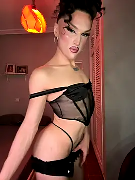 lacattiva online show from September 13, 7:57 pm